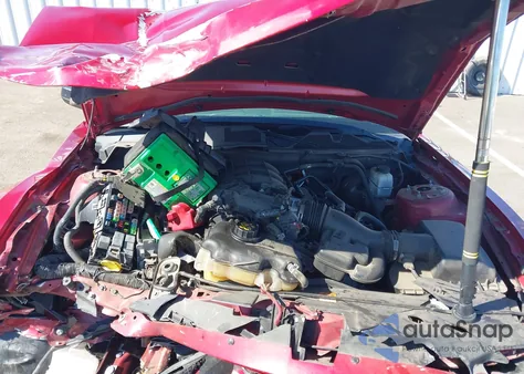 2011 Ford Mustang V6 Premium z USA, uszkodzony, nr VIN 1ZVBP8AM9B5163415